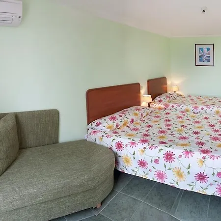 Malibu 4*