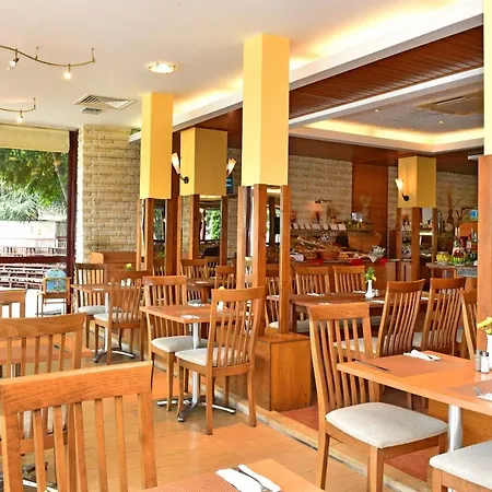 מלון Malibu 4*