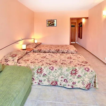 Malibu 4*